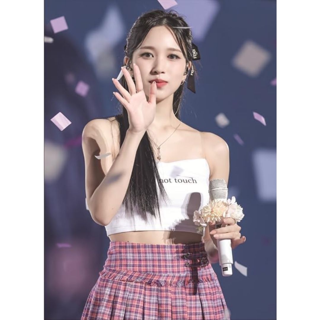 Photobook TWICE MINA Premium Koleksi Foto Eksklusif untuk Penggemar Photobook TWICE MINA Premium Koleksi Foto Eksklusif untuk Penggemar