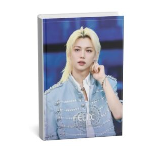 K-STAR Photobook Felix Stray Kids Album Foto Koleksi 36 Halaman K-STAR Photobook Felix Stray Kids Album Foto Koleksi 36 Halaman