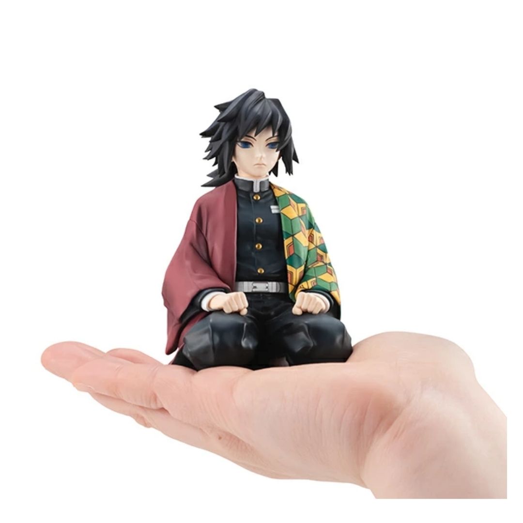Pajangan Demon Slayer Giyuu Figure GEM Palm Sized – Miniatur Tomioka Japan Ori