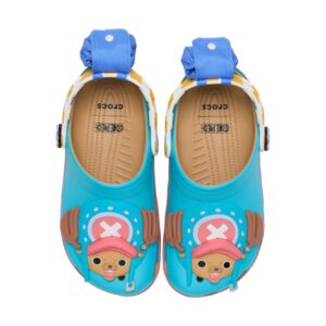 Sandal Crocs ONE PIECE Chopper Classic Clog Dewasa dengan Detail Ikonik Sandal Crocs ONE PIECE Chopper Classic Clog Dewasa dengan Detail Ikonik