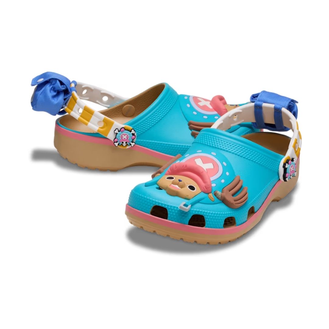 Sandal Crocs ONE PIECE Chopper Classic Clog Dewasa dengan Detail Ikonik
