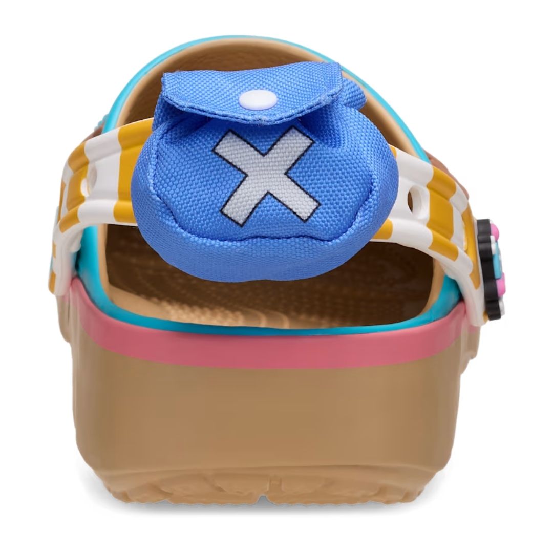 Sandal Crocs ONE PIECE Chopper Classic Clog Dewasa dengan Detail Ikonik