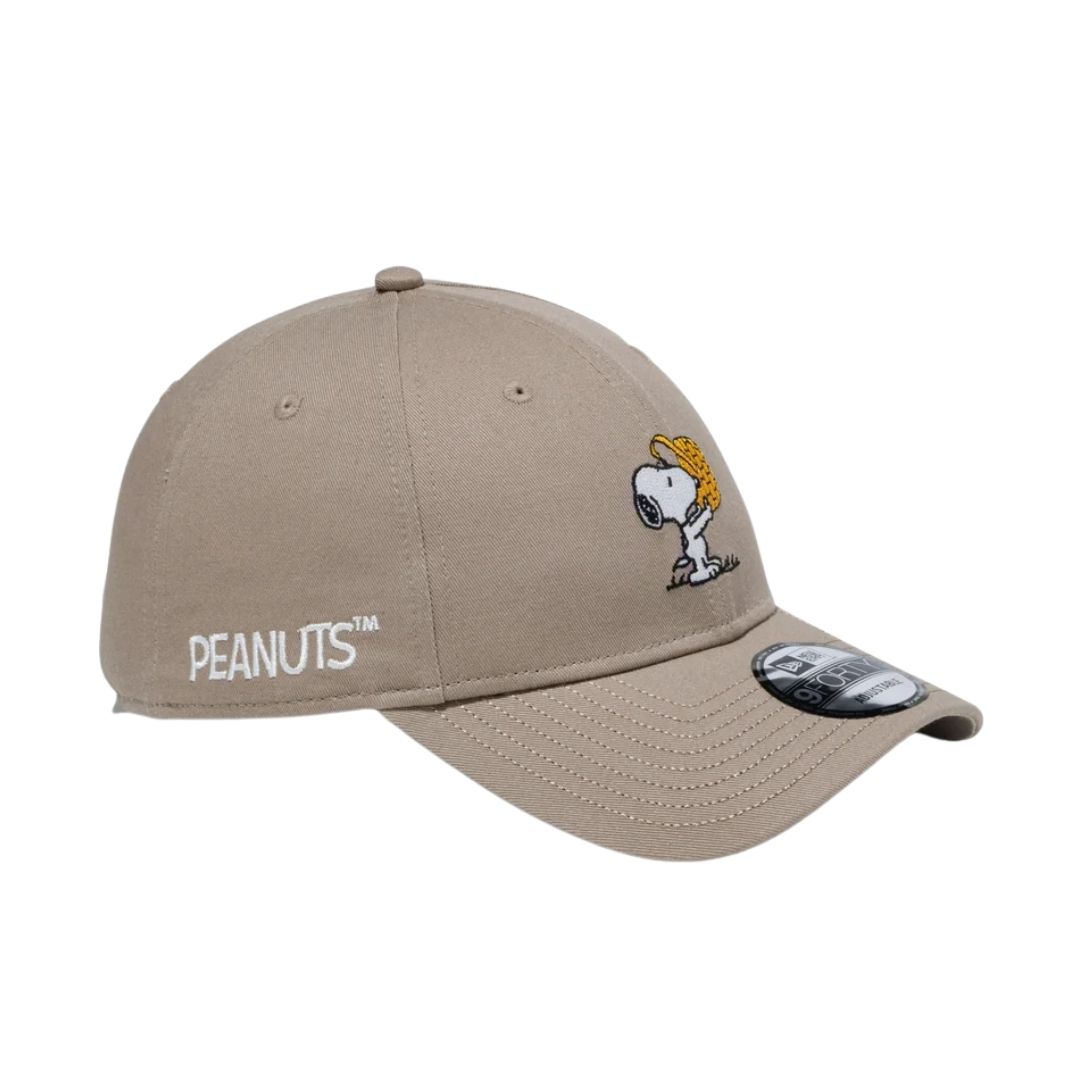 Topi Snoopy 9FORTY PEANUTS Easter Woodstock Ash Brown Ukuran 56.8–60.6cm