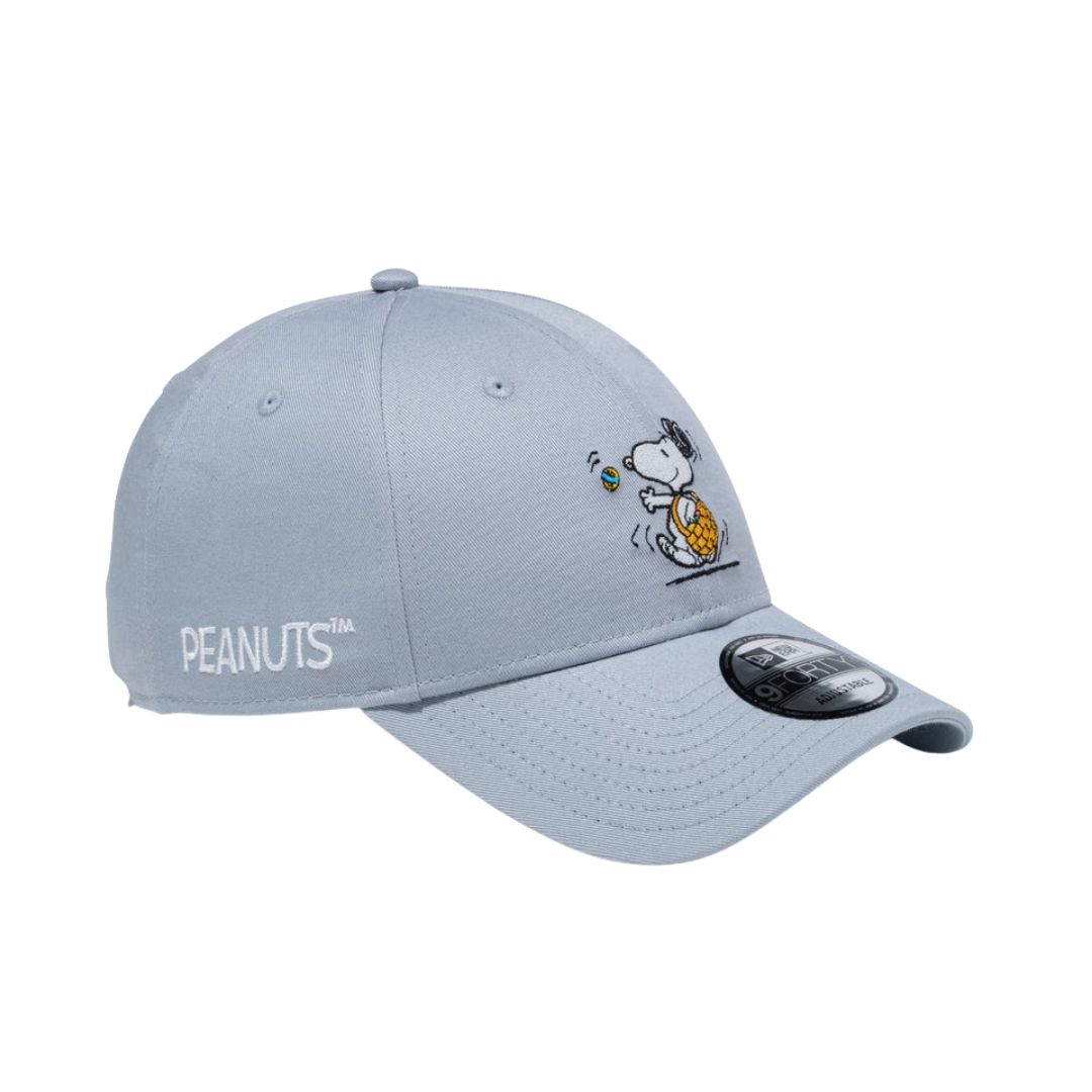 Topi Snoopy 9FORTY PEANUTS Easter Woodstock Dolphin Gray Ukuran 56.8-60.6cm Topi Snoopy 9FORTY PEANUTS Easter Woodstock Dolphin Gray Ukuran 56.8-60.6cm