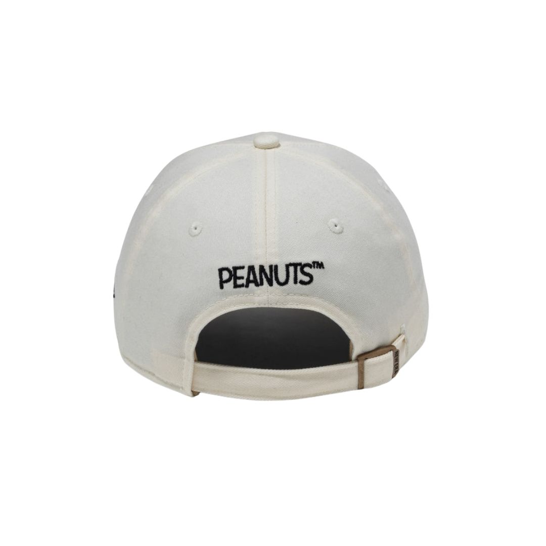 Topi Snoopy 9TWENTY PEANUTS Easter Chrome White dengan Easy Snap Unisex