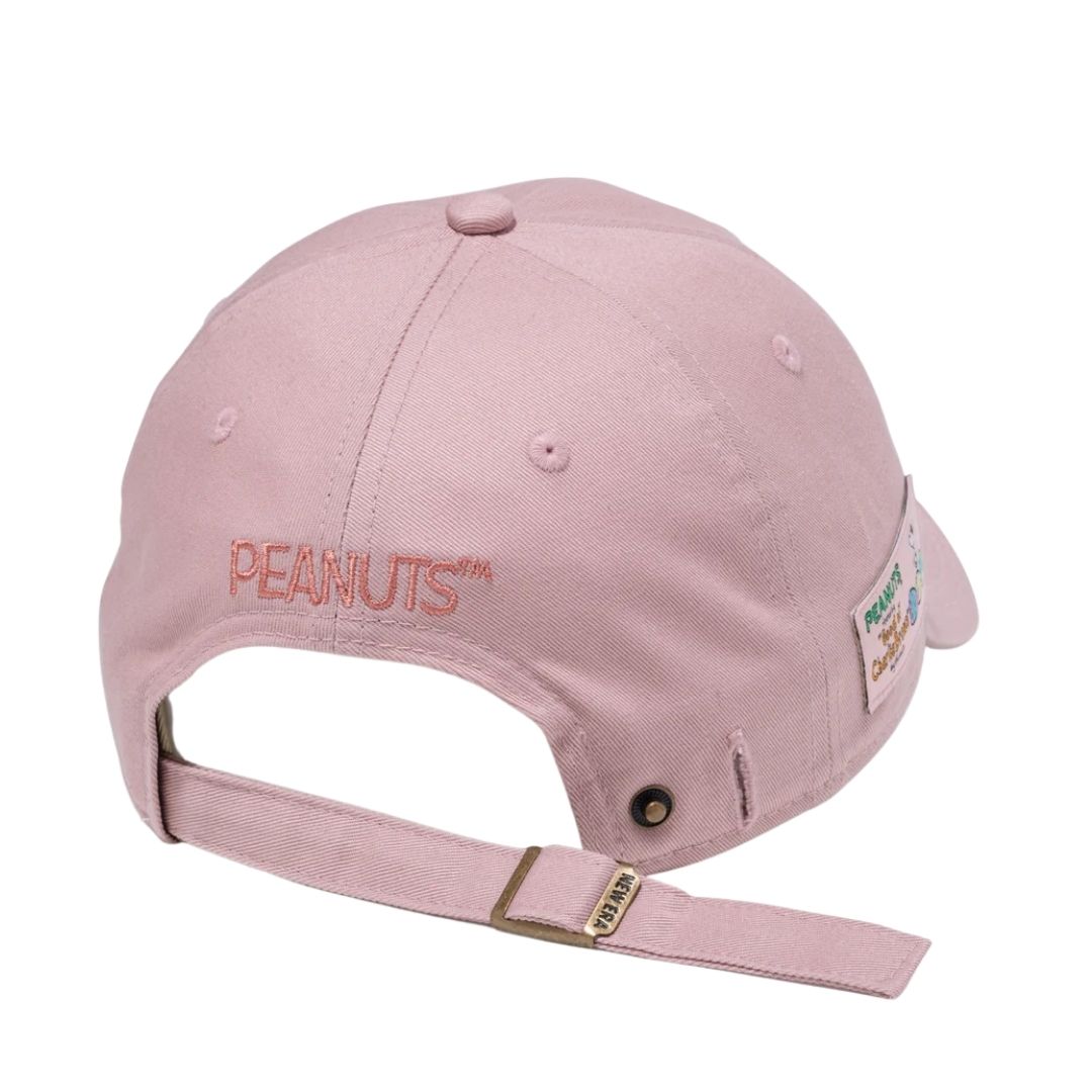 Topi Snoopy 9TWENTY PEANUTS Bertema Paskah Sally Brown Pink Beige Unisex Topi Snoopy 9TWENTY PEANUTS Bertema Paskah Sally Brown Pink Beige Unisex