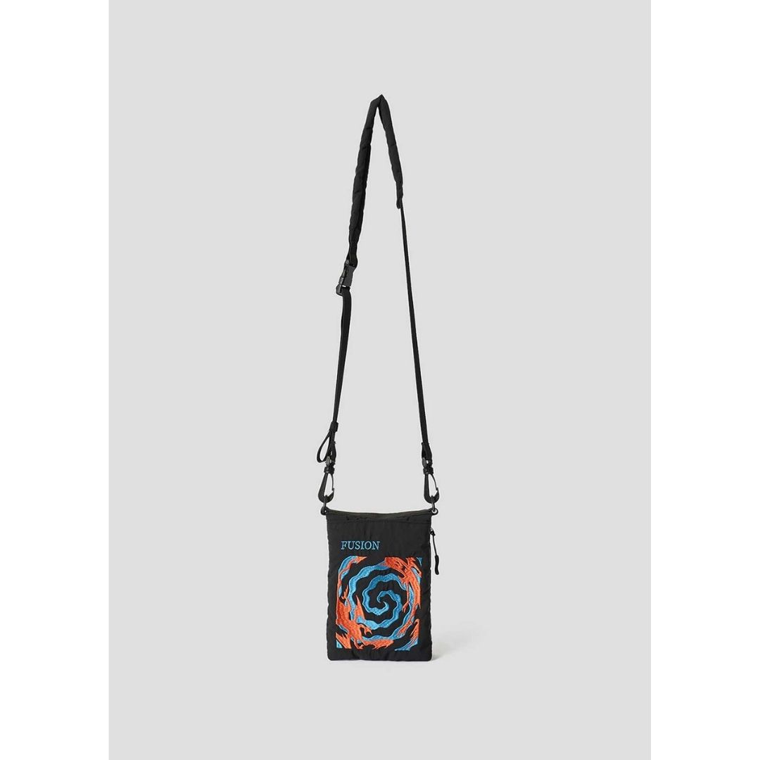 Tas Yu-Gi-Oh! Duel Monsters Blue-Eyes Ultimate Dragon Shoulder Bag 3-Way Tas Yu-Gi-Oh! Duel Monsters Blue-Eyes Ultimate Dragon Shoulder Bag 3-Way