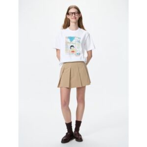 Kaos Uniqlo Chibi Maruko-chan White Manga UT Shueisha Edition Kaos Uniqlo Chibi Maruko-chan White Manga UT Shueisha Edition