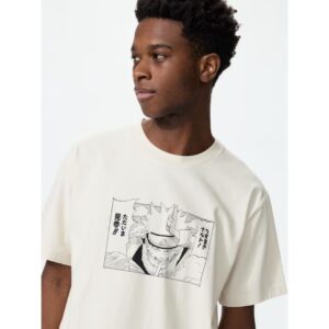 Kaos Uniqlo Naruto Kyuubi Natural Manga UT Shueisha Edition