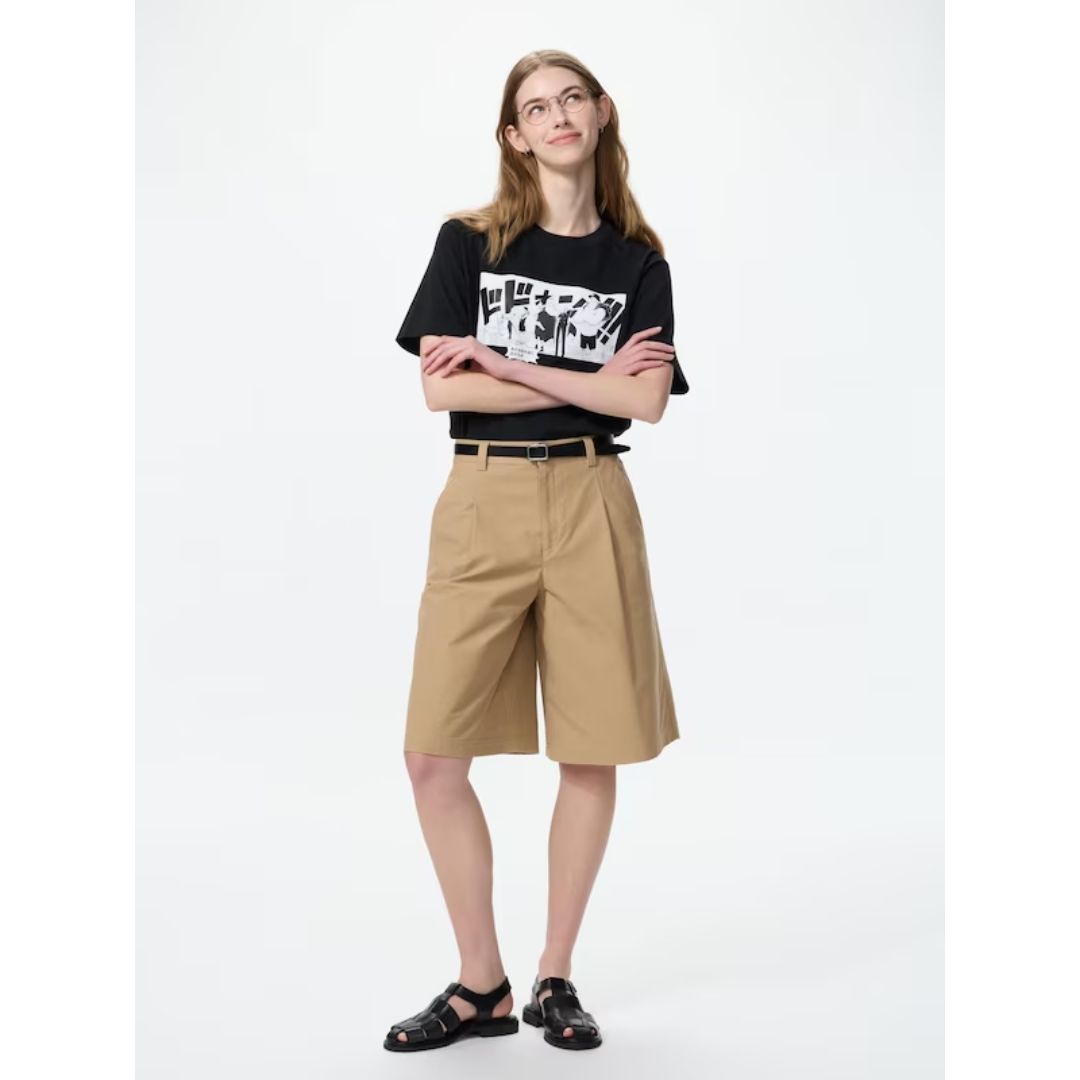 Kaos Uniqlo One Piece Straw Hat Black Manga UT Edition