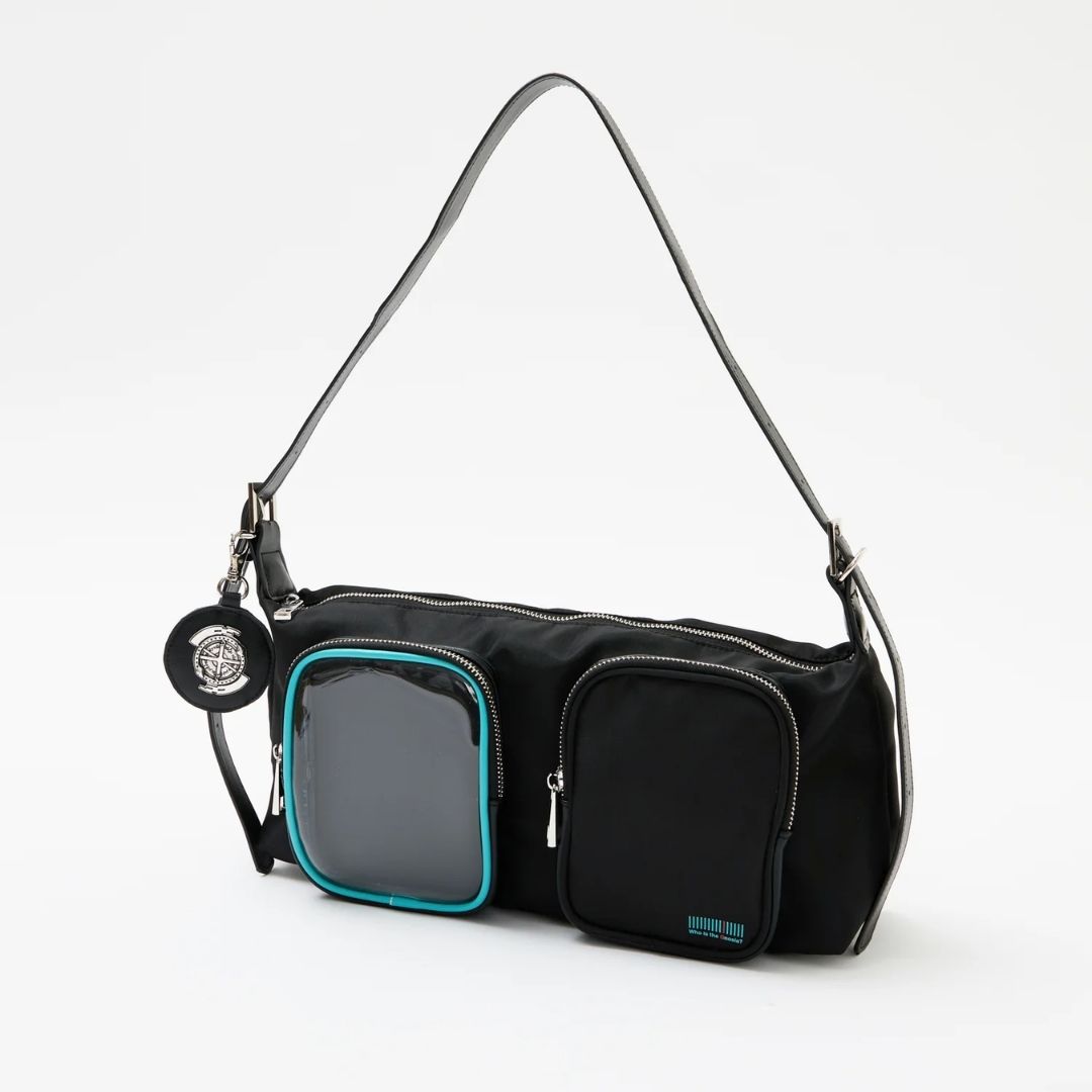 Gnosia Model Bag Shoulder Bag dengan Detail Silver Key dan Desain Yuri