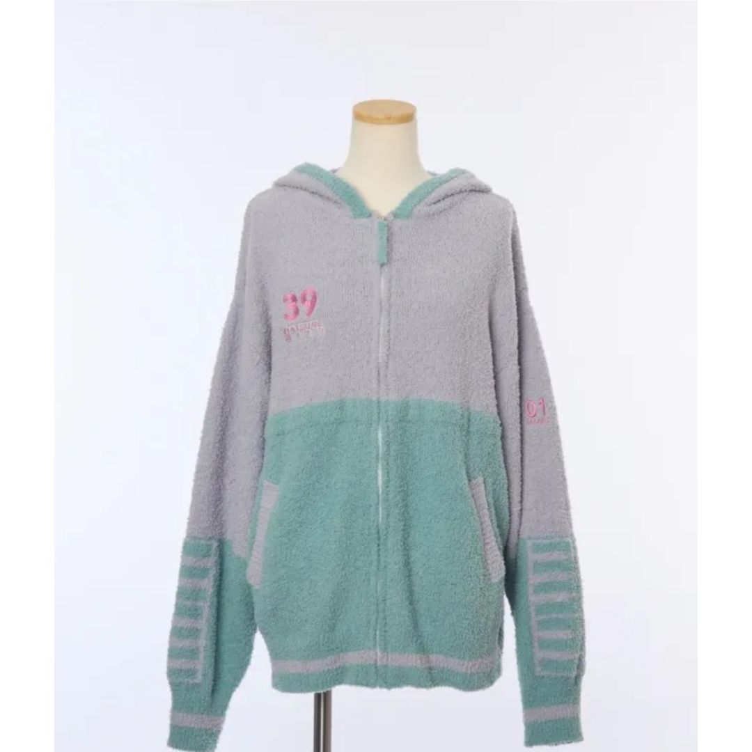 Hatsune Miku Roomwear Hoodie Unisex Nyaman dan Trendy Hatsune Miku Roomwear Hoodie Unisex Nyaman dan Trendy