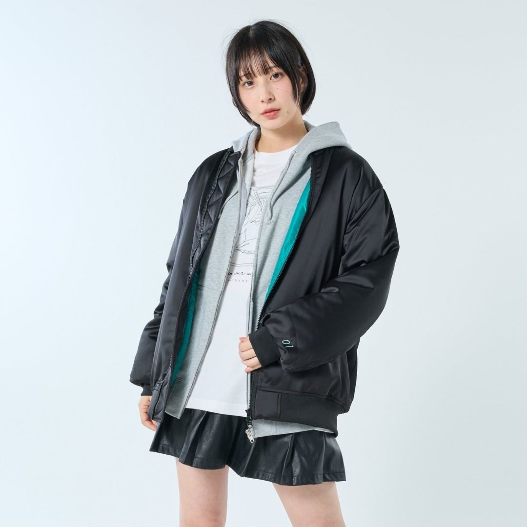 Hatsune Miku MA-1 Jacket - Jaket Hitam dengan Detail Emerald Green