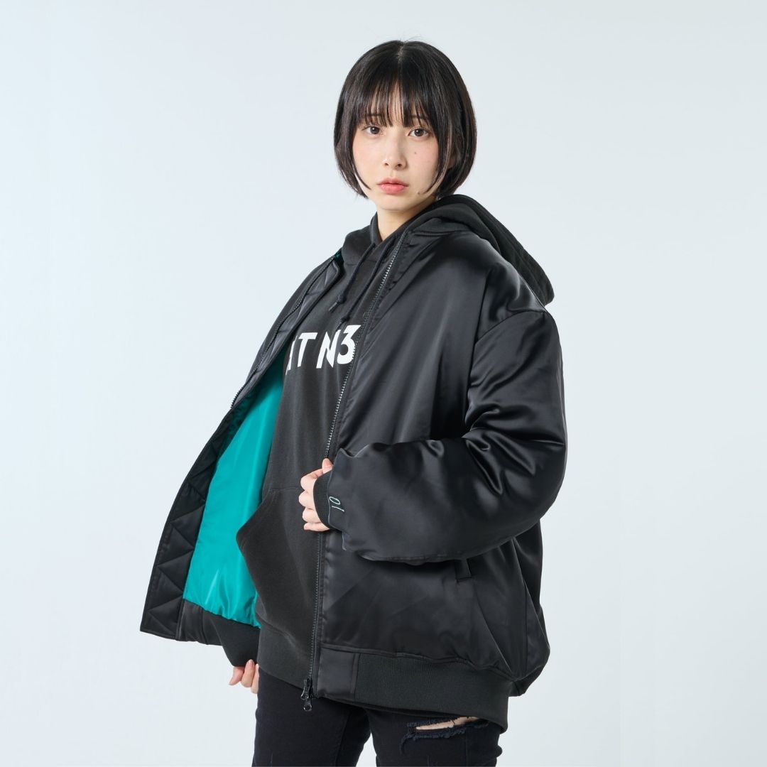 Hatsune Miku MA-1 Jacket - Jaket Hitam dengan Detail Emerald Green Hatsune Miku MA-1 Jacket - Jaket Hitam dengan Detail Emerald Green