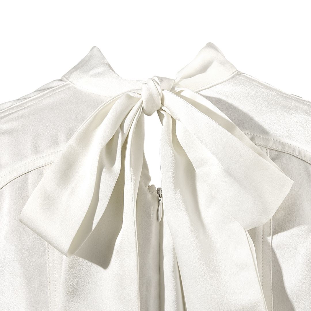 Blouse MAYLA x NieR Automata 2B Iconic Black White dengan Detail Elegan