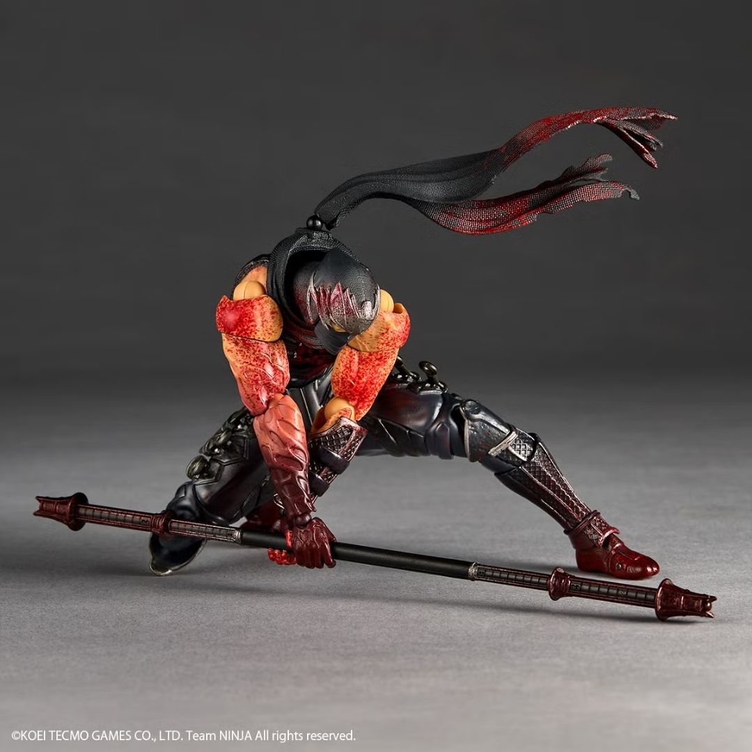  Revoltech Amazing Yamaguchi Ryu Hayabusa Fierce Battle Ver. (NINJA GAIDEN 3) 