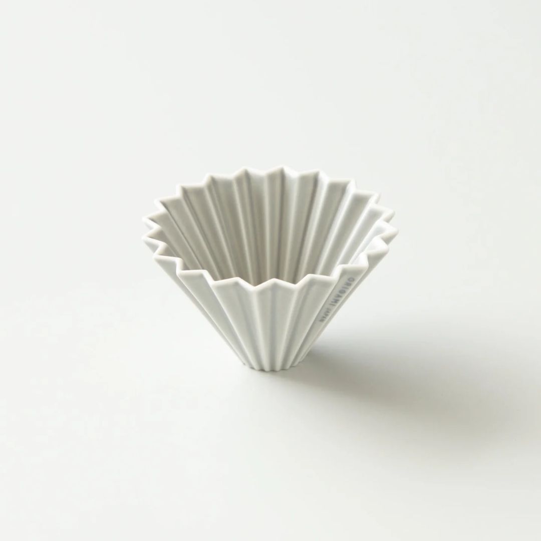 ORIGAMI Dripper Ceramic S Matte Grey untuk Seduhan Kopi Lebih Fleksibel ORIGAMI Dripper Ceramic S Matte Grey untuk Seduhan Kopi Lebih Fleksibel