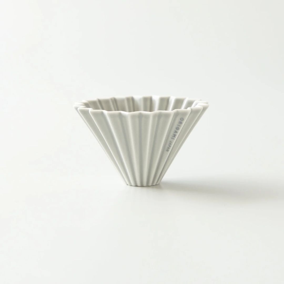 ORIGAMI Dripper Ceramic S Matte Grey untuk Seduhan Kopi Lebih Fleksibel ORIGAMI Dripper Ceramic S Matte Grey untuk Seduhan Kopi Lebih Fleksibel
