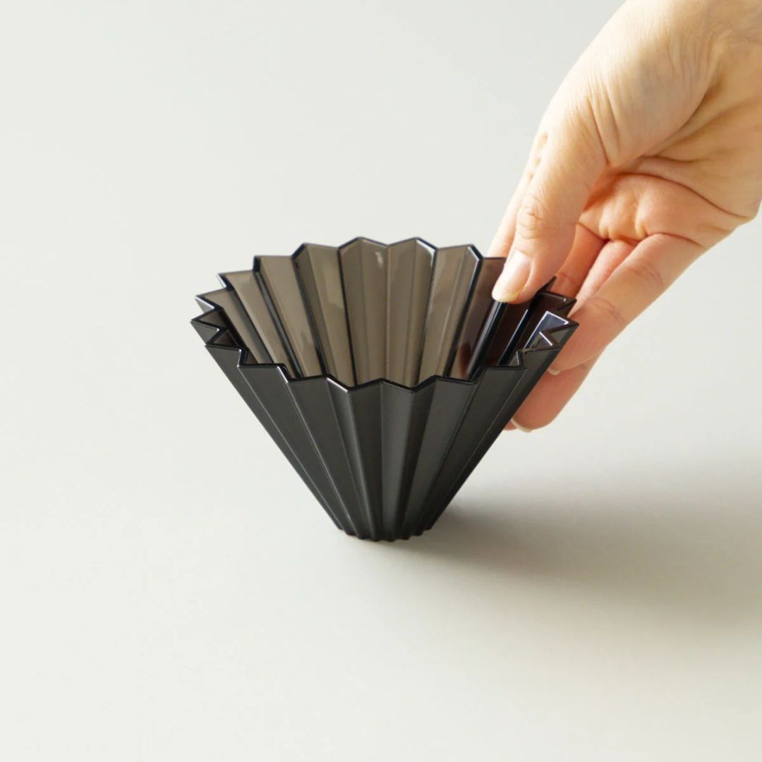 ORIGAMI Dripper Air S Black Ringan dan Kuat untuk Brewing Kopi Lebih Stabil