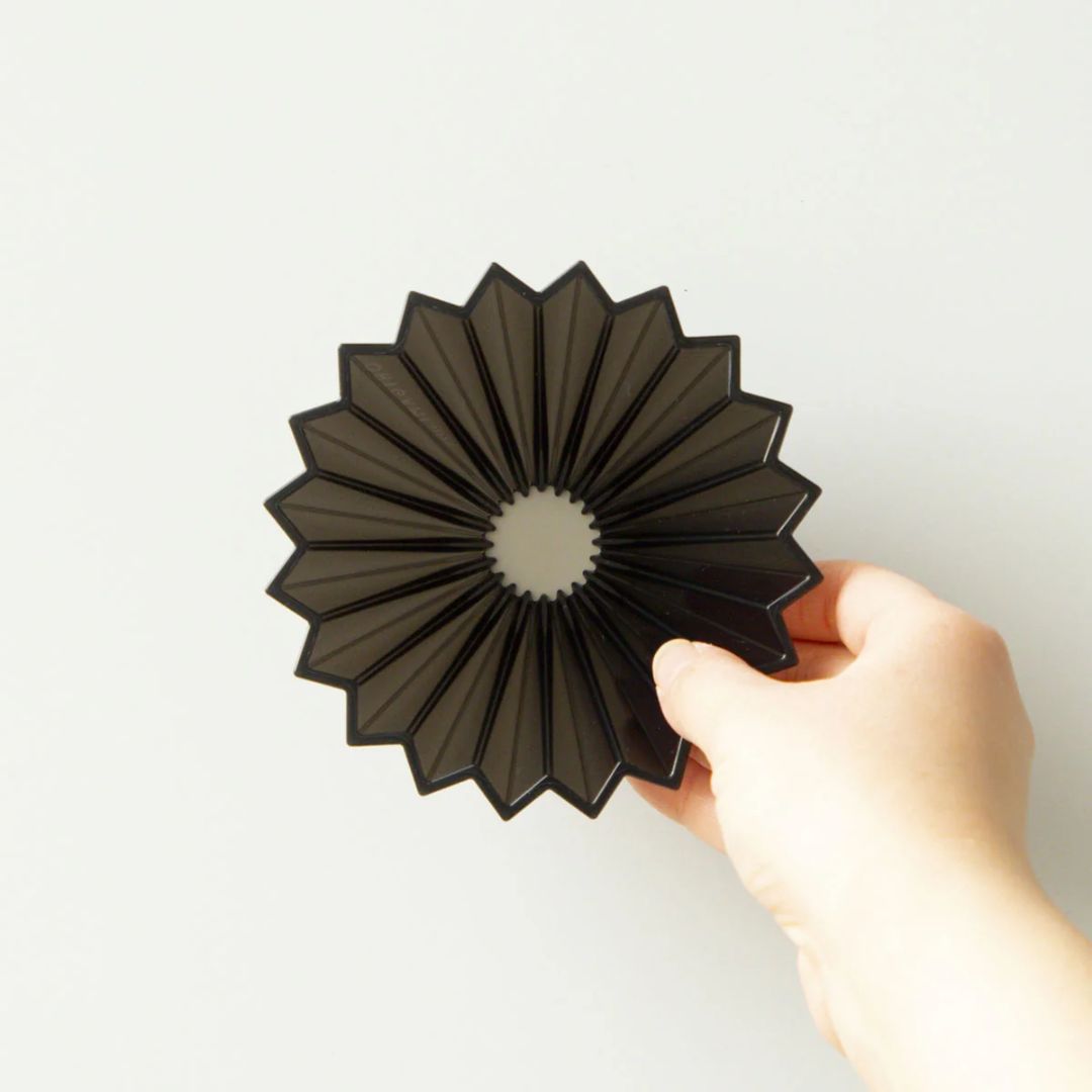 ORIGAMI Dripper Air S Black Ringan dan Kuat untuk Brewing Kopi Lebih Stabil