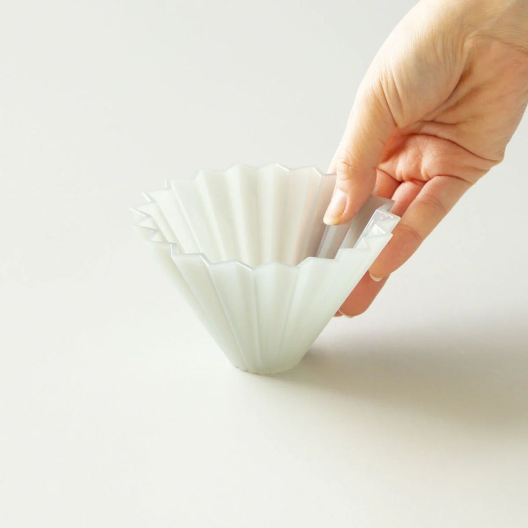 ORIGAMI Dripper Air S Matte Grey Ringan untuk Seduhan Kopi Lebih Stabil ORIGAMI Dripper Air S Matte Grey Ringan untuk Seduhan Kopi Lebih Stabil
