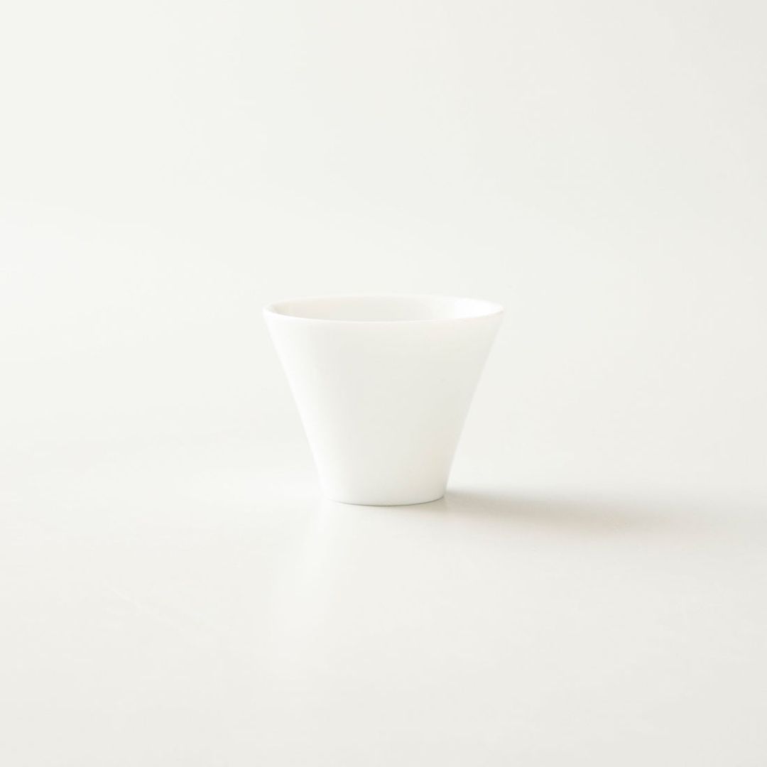 ORIGAMI Sensory Espresso Cup Narrow White Cangkir Espresso Tajam ORIGAMI Sensory Espresso Cup Narrow White Cangkir Espresso Tajam