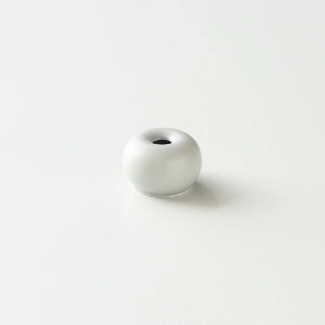 ORIGAMI Matcha Whisk Stand Matte Gray Porcelain Made in Japan untuk Chasen