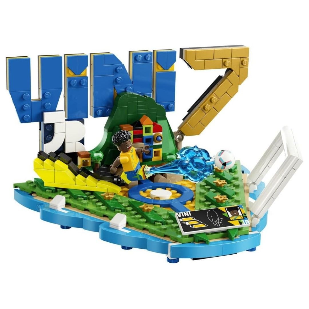 LEGO 43027 Vinicius Jr Goal Moment Edition 510 Pieces Brazil Soccer Set