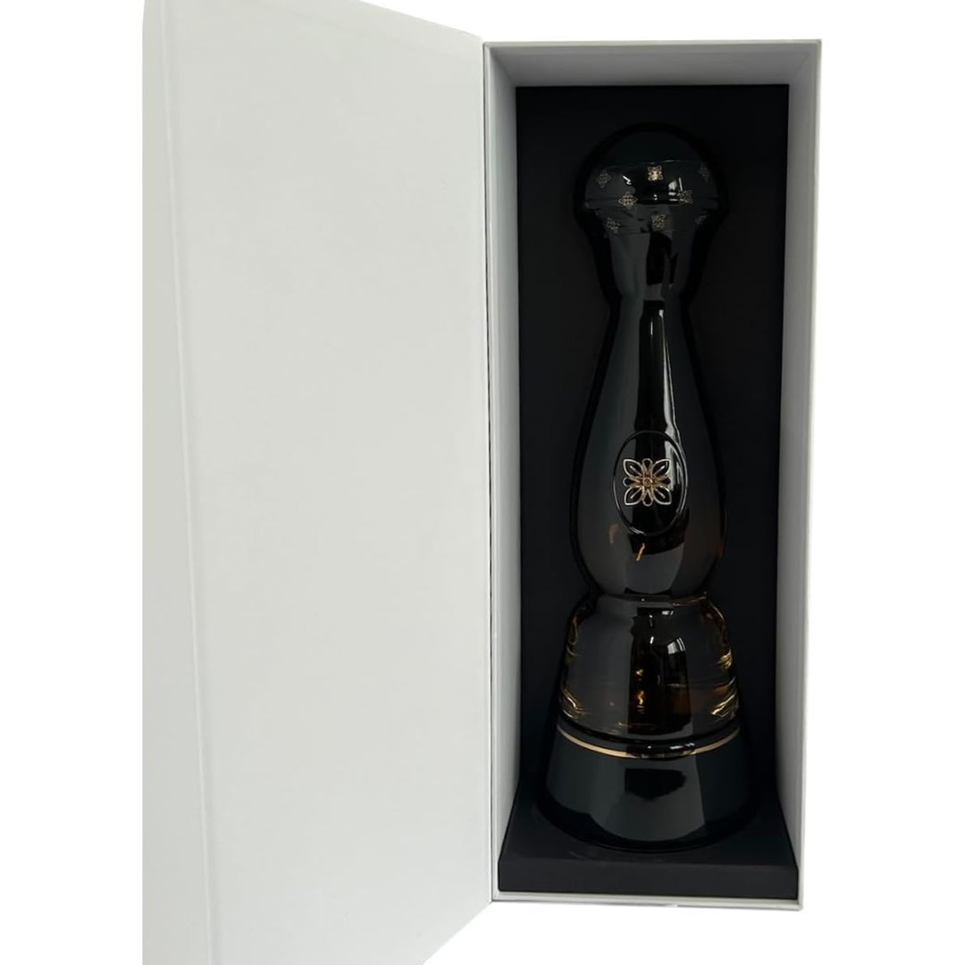 Clase Azul Gold Tequila 40% 750ml Extra Anejo Mexican Spirits Tequila (HC) Clase Azul Gold Tequila 40% 750ml Extra Anejo Mexican Spirits Tequila (HC)